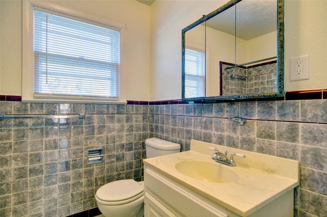3367 Binyon Avenue, Fort Worth, TX 76133