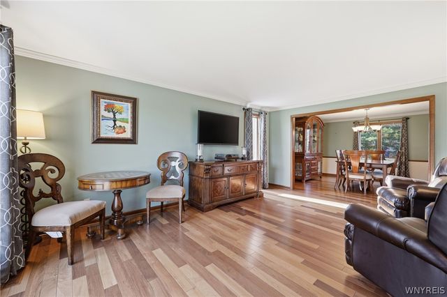 8265 Lisa Lane, Clarence, NY 14051