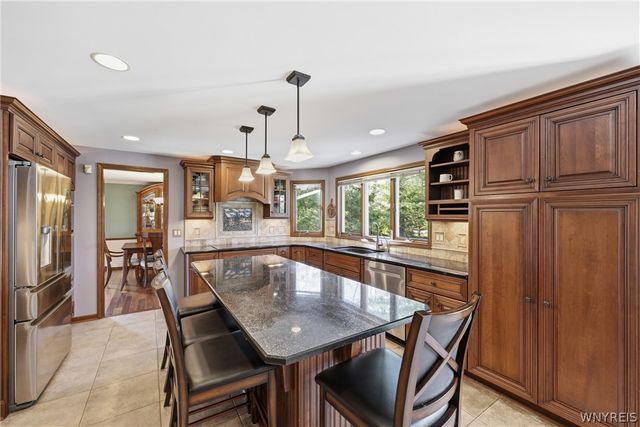8265 Lisa Lane, Clarence, NY 14051