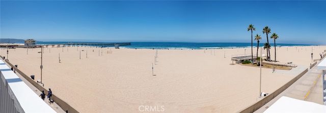 1300 The Strand 201, Hermosa Beach, CA 90254