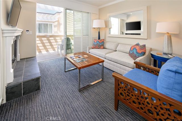 1300 The Strand 201, Hermosa Beach, CA 90254