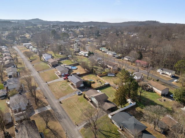 927 Tri Circle NE, Cleveland, TN 37312