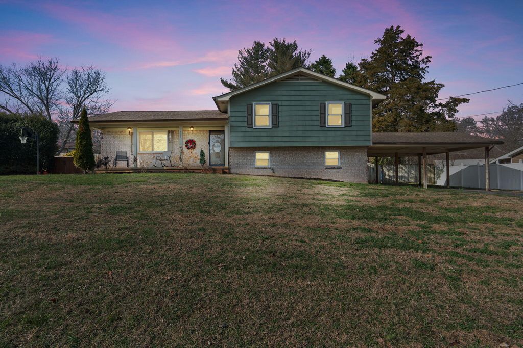 927 Tri Circle NE, Cleveland, TN 37312