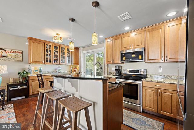 52 DIANE ROAD, Manahawkin, NJ 08050