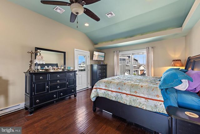 52 DIANE ROAD, Manahawkin, NJ 08050