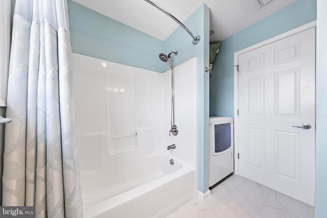 52 DIANE ROAD, Manahawkin, NJ 08050