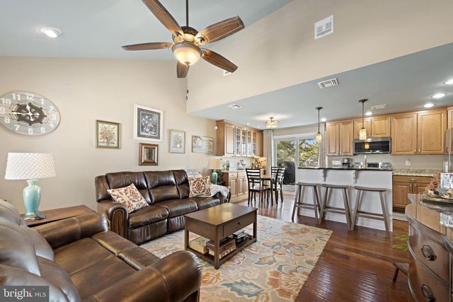 52 DIANE ROAD, Manahawkin, NJ 08050