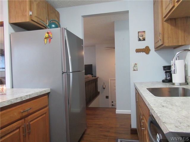 73 Foxcroft Drive, Hamburg, NY 14075