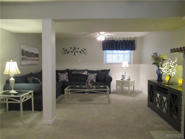 73 Foxcroft Drive, Hamburg, NY 14075