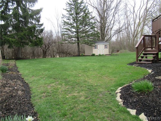 73 Foxcroft Drive, Hamburg, NY 14075