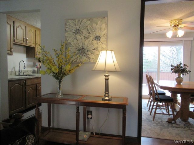73 Foxcroft Drive, Hamburg, NY 14075