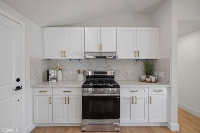 19017 Drycliff Street, Canyon Country, CA 91351