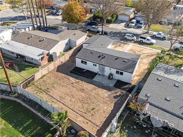 19017 Drycliff Street, Canyon Country, CA 91351