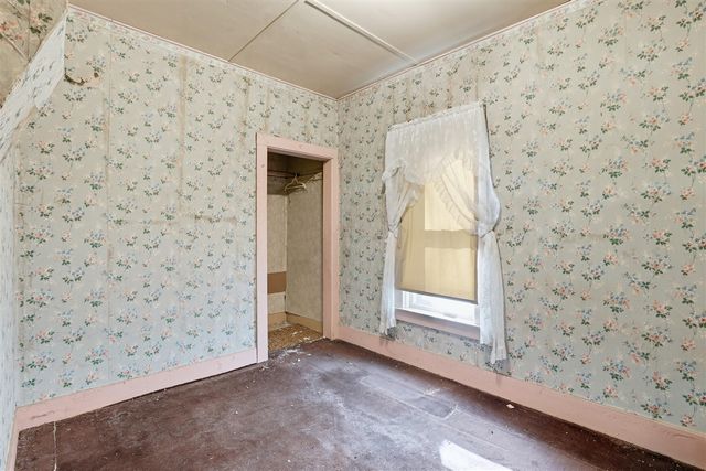 1765 W Fleck Road, Six Lakes, MI 48886