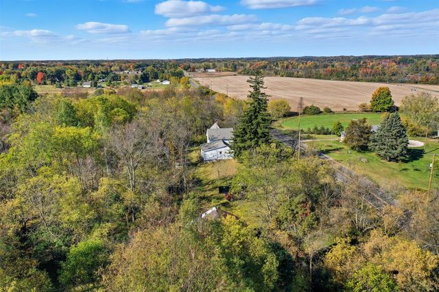 1765 W Fleck Road, Six Lakes, MI 48886