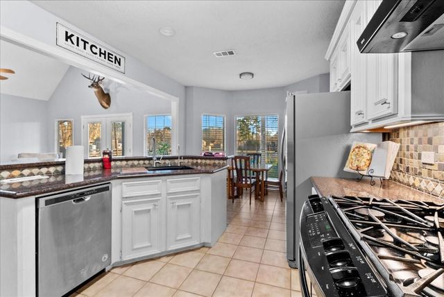 2320 Terrace Drive, Baytown, TX 77521