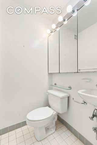 515 E 72nd St Apt 10D, New York City, NY 10021