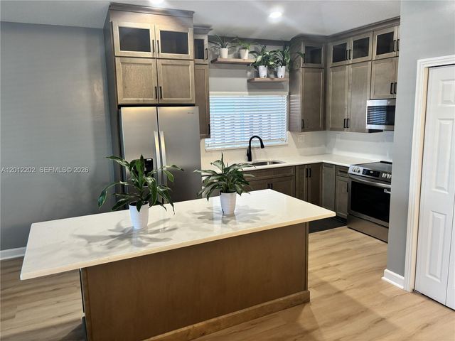 13941 SW 136th Pl 13941, Miami, FL 33186