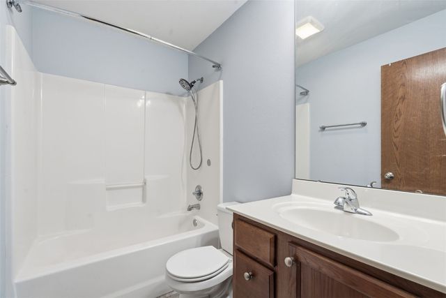 6601 Ohio Street SW, Cedar Rapids, IA 52404