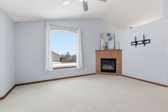 6601 Ohio Street SW, Cedar Rapids, IA 52404