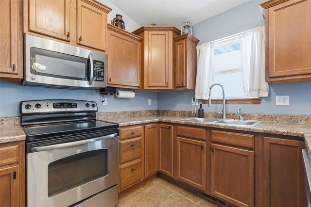 6601 Ohio Street SW, Cedar Rapids, IA 52404