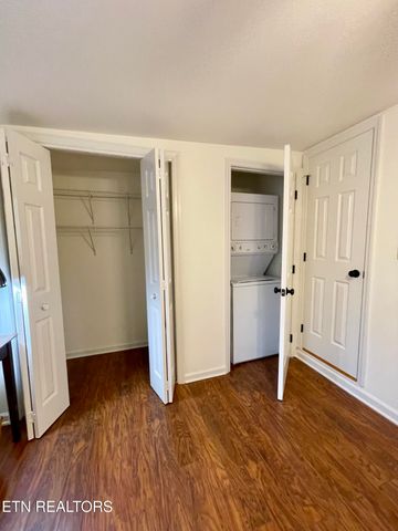 772 Big Valley Blvd, Townsend, TN 37882