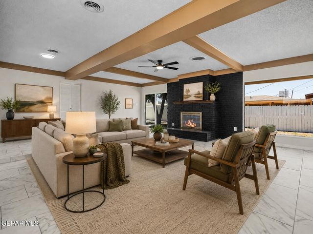 8104 DEMPSEY Avenue, El Paso, TX 79925