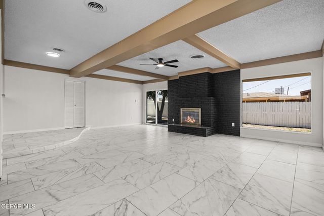 8104 DEMPSEY Avenue, El Paso, TX 79925