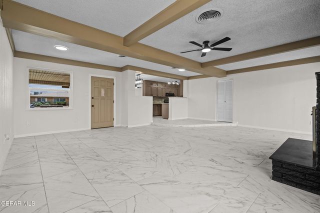 8104 DEMPSEY Avenue, El Paso, TX 79925