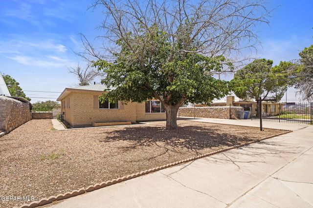 8104 DEMPSEY Avenue, El Paso, TX 79925