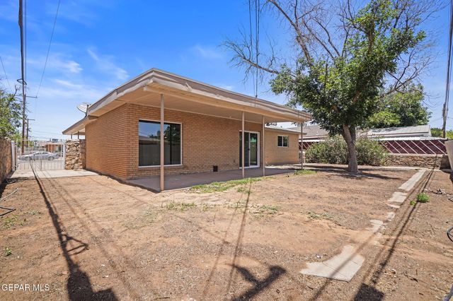 8104 DEMPSEY Avenue, El Paso, TX 79925
