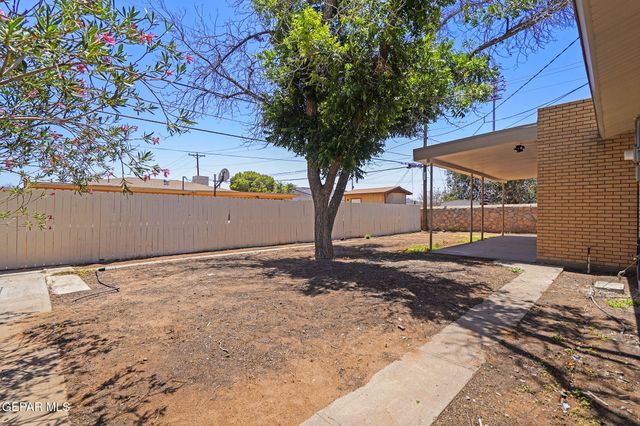 8104 DEMPSEY Avenue, El Paso, TX 79925