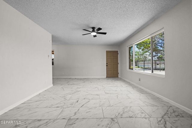 8104 DEMPSEY Avenue, El Paso, TX 79925