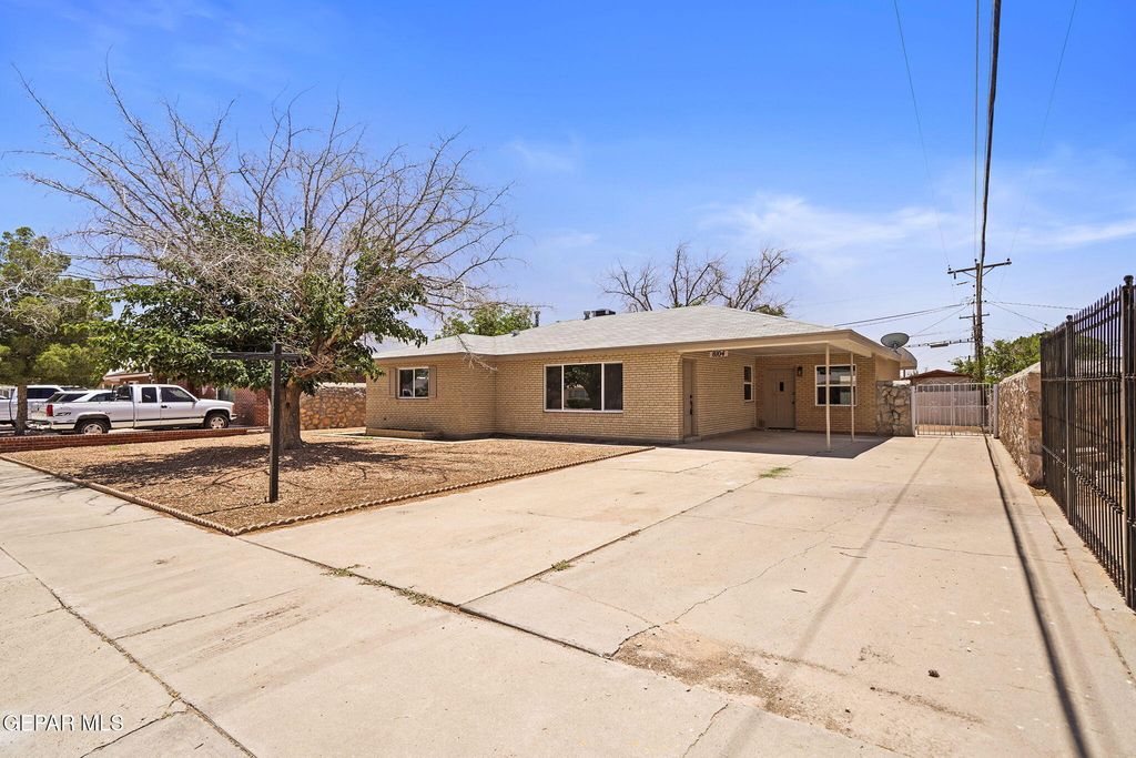 8104 DEMPSEY Avenue, El Paso, TX 79925