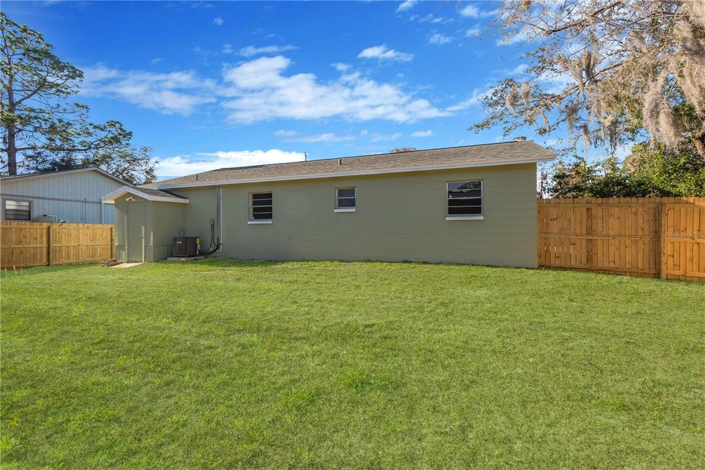 Image 26 of property listing at 12526 LACEY DRIVE, New Port Richey, FL 34654