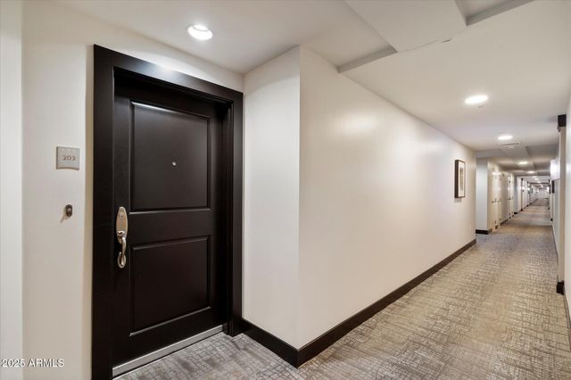 15802 N 71ST Street 203, Scottsdale, AZ 85254