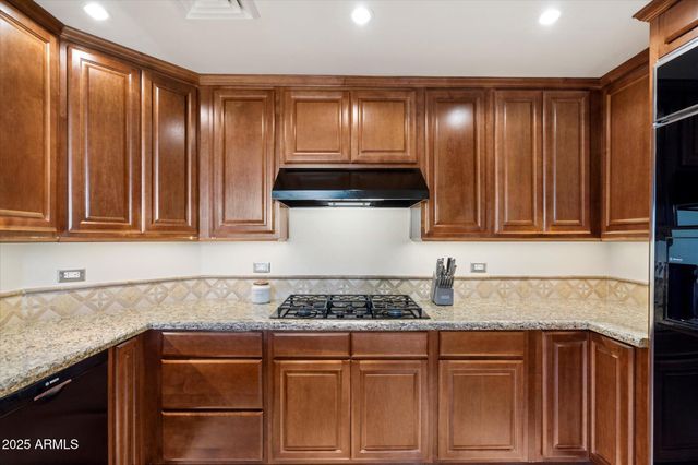 15802 N 71ST Street 203, Scottsdale, AZ 85254