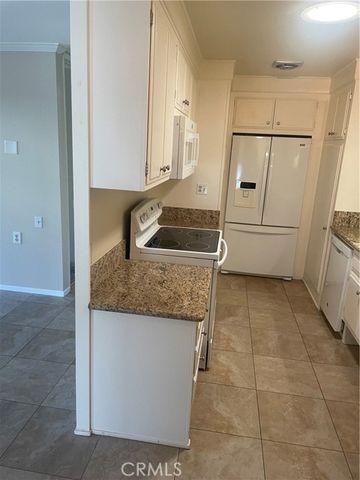 2189 VIA MARIPOSA EAST R, Laguna Woods, CA 92637