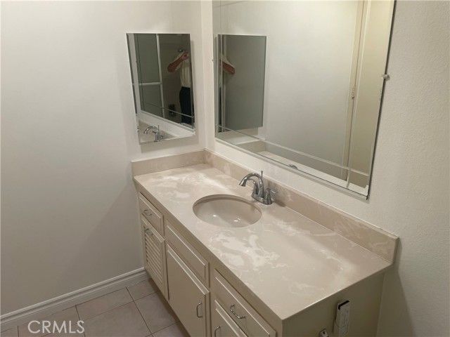 2189 VIA MARIPOSA EAST R, Laguna Woods, CA 92637