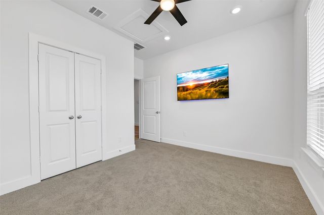 4905 Finns Landing Street, League City, TX 77573