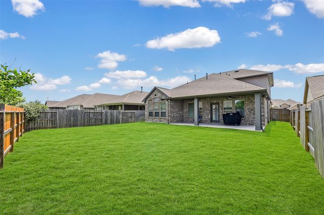 4905 Finns Landing Street, League City, TX 77573