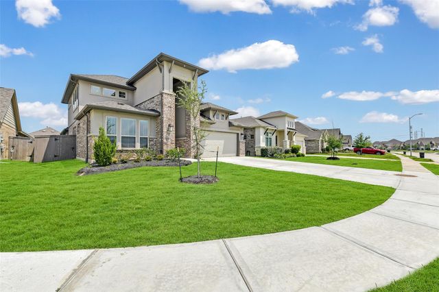 4905 Finns Landing Street, League City, TX 77573