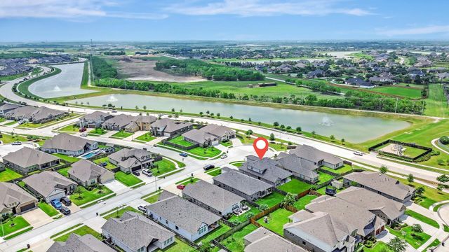 4905 Finns Landing Street, League City, TX 77573