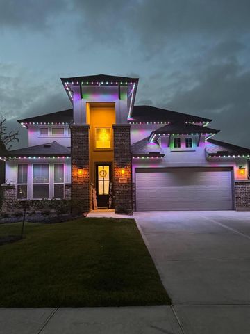 4905 Finns Landing Street, League City, TX 77573