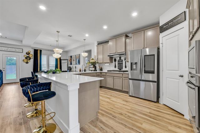4905 Finns Landing Street, League City, TX 77573