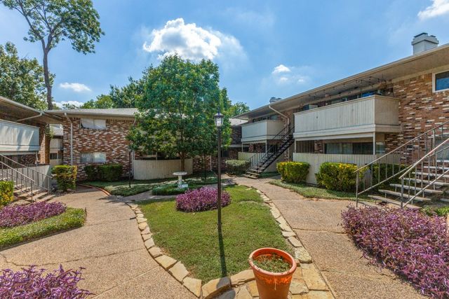 7832 Royal Lane 212, Dallas, TX 75230