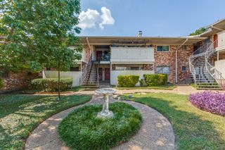 7832 Royal Lane 212, Dallas, TX 75230