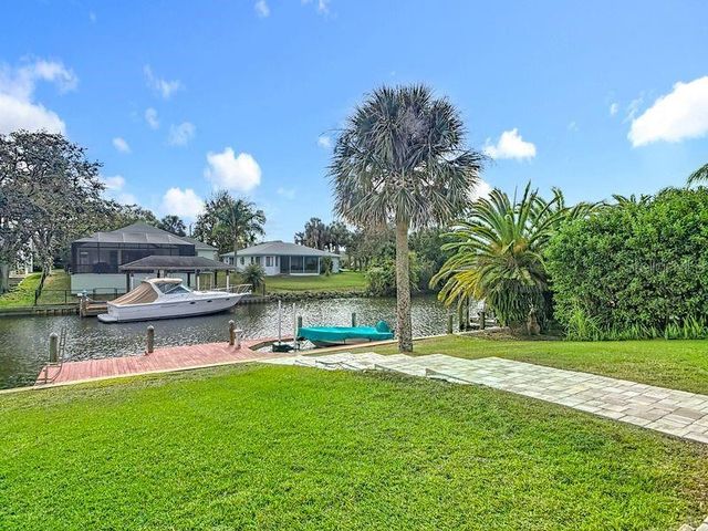 14 CEDARVIEW COURT, Palm Coast, FL 32137