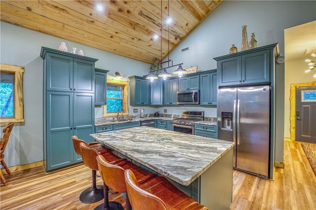 2133 NC 3400, Marble Falls, AR 72648