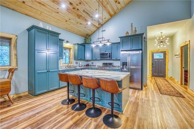 2133 NC 3400, Marble Falls, AR 72648